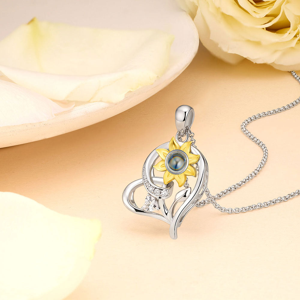 Belela Personalized Silver Sunflower Projection Photo Necklace